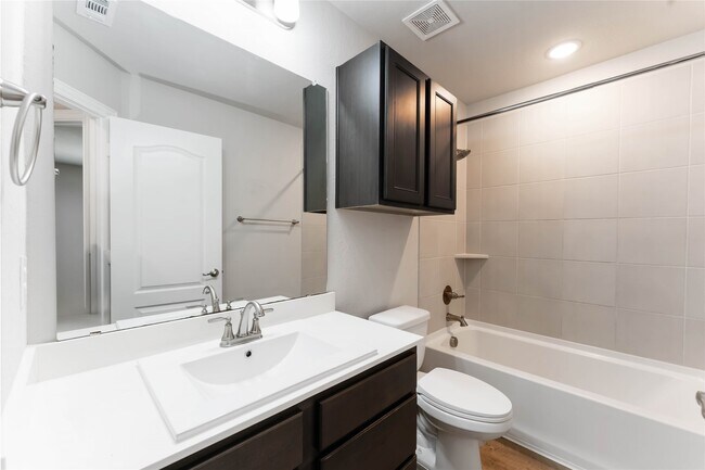 Building Photo - 12711 Taymouth Manor Dr