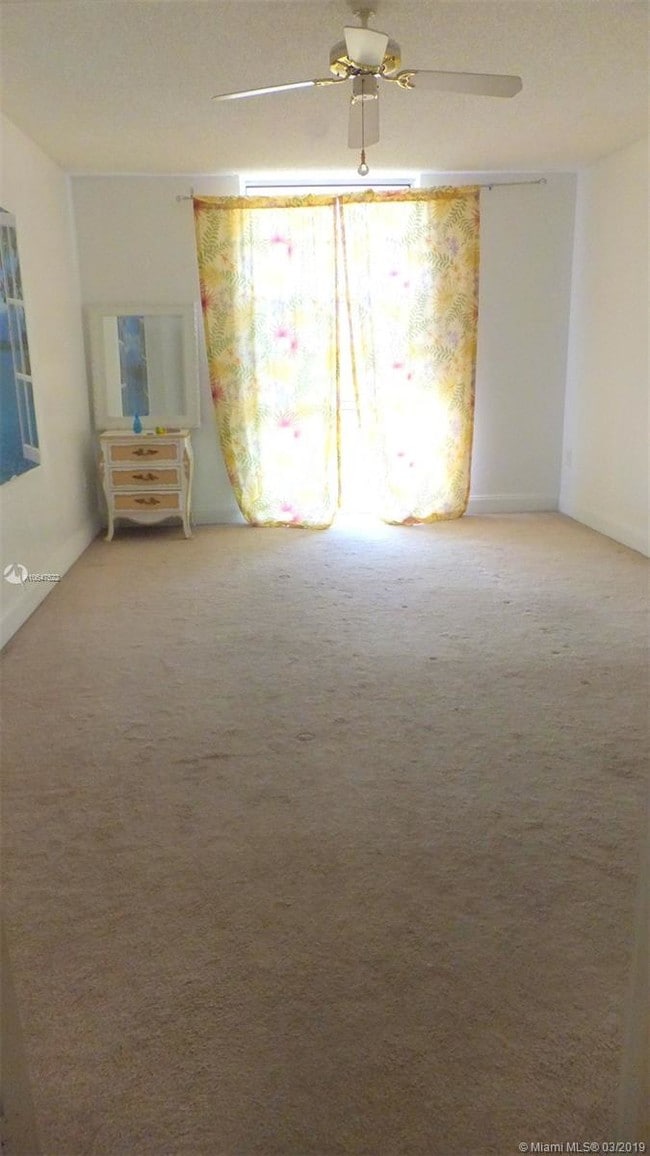 Building Photo - 16950 W Dixie Hwy