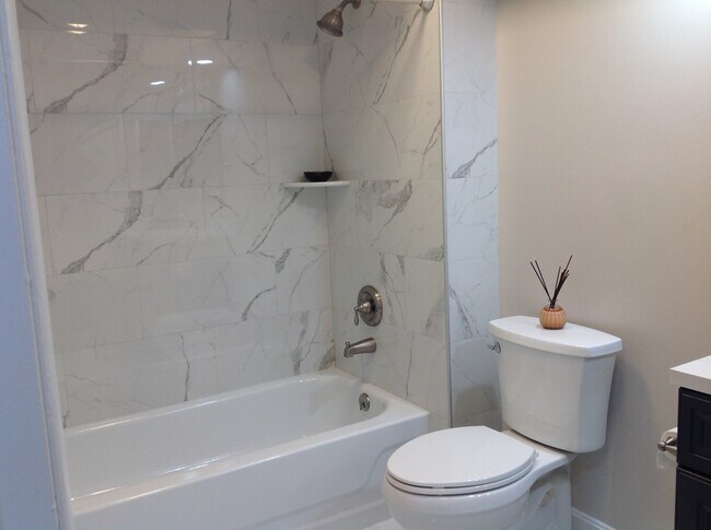 Updated bathroom - 103 Amberly Dr