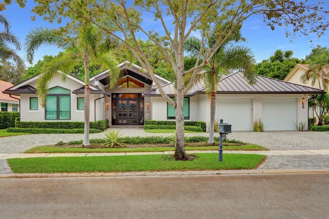 Building Photo - 5789 Hamilton Way