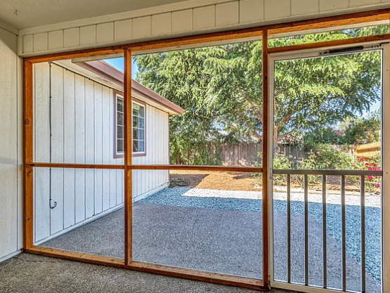 Building Photo - 1744 Sandpiper Dr