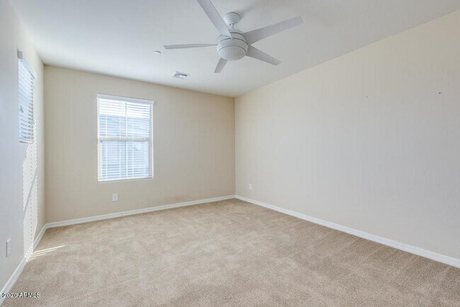 Building Photo - 4770 E Tierra Buena Ln