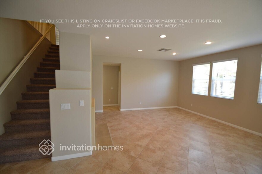 Building Photo - 28016 Linda Ln