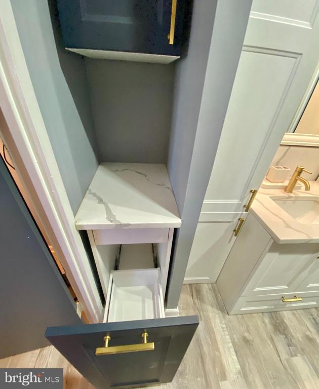 Building Photo - 3101 S Manchester St