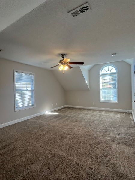 Building Photo - Spacious home in Karns community Millers P...