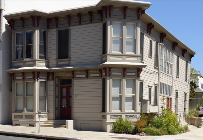 Building Photo - Nerny Apartments - 4th Avenue