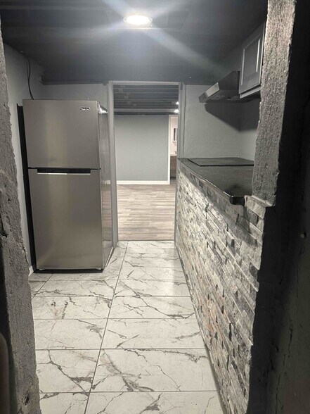 Building Photo - 4408 Forest View Ave