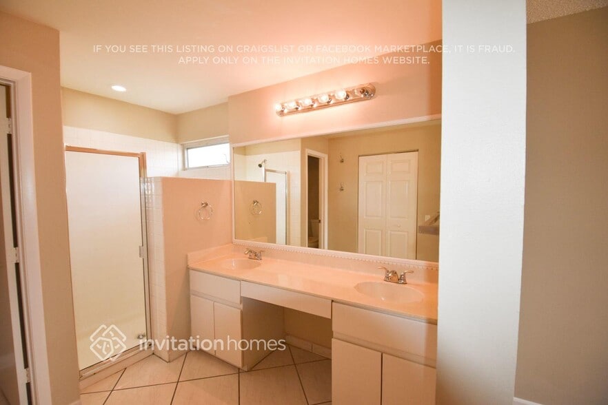 Building Photo - 1282 Seagrape Cir