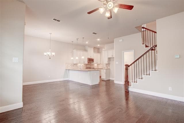 Building Photo - 6156 Rilla St