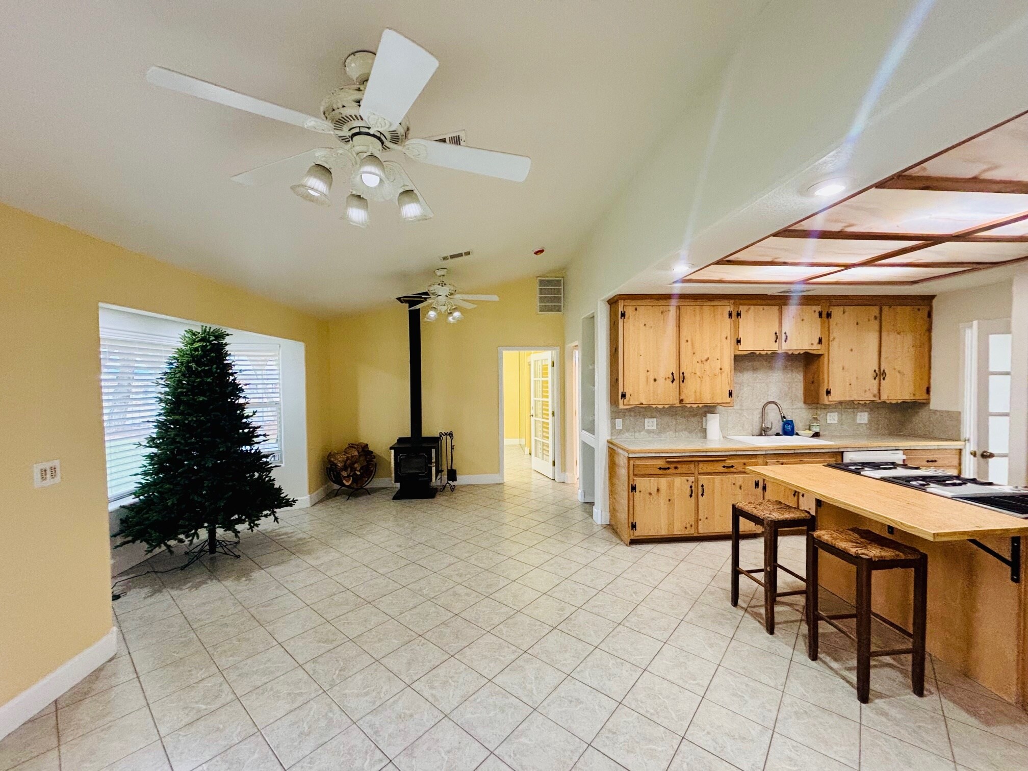 Building Photo - 41024 16th St W