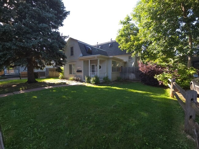 Primary Photo - 2244 Goss Cir E