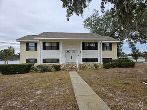 Building Photo - Peaceful, Entertainer's Dream on the Water...