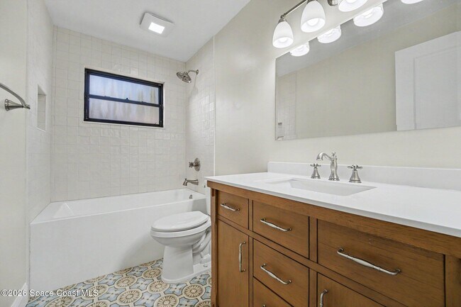 Building Photo - 855 Montego Bay Dr S