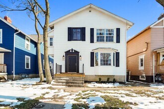 Building Photo - 98-100 N Hague Ave