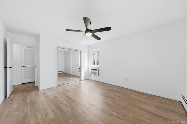 Building Photo - 810 Blooming Grove Turnpike