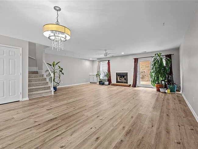 Building Photo - Build Equity While Leasing - Lease to Own