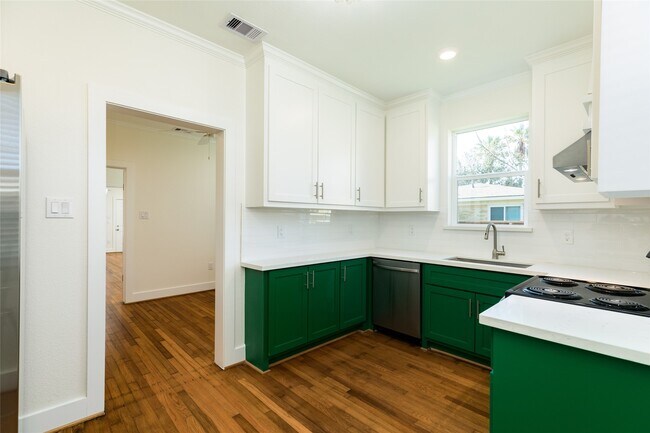 Building Photo - 2516 Avenue K