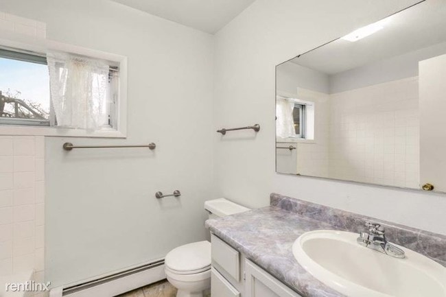 Building Photo - 4 br, 3 bath House - 4201 Main Street