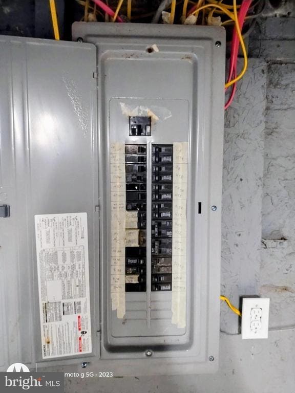 Building Photo - 1224 Clover Ln