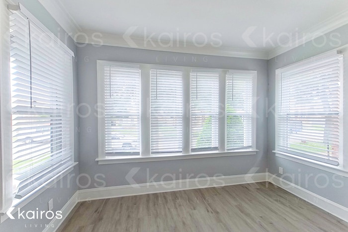 Building Photo - 8622 S Justine St