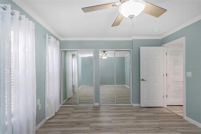 Building Photo - 718 Lyndhurst St