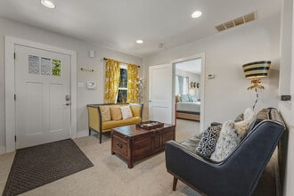 Building Photo - 512 Bouldin Ave