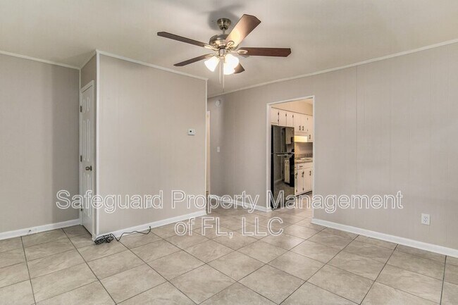Building Photo - 1015 Winton Ave