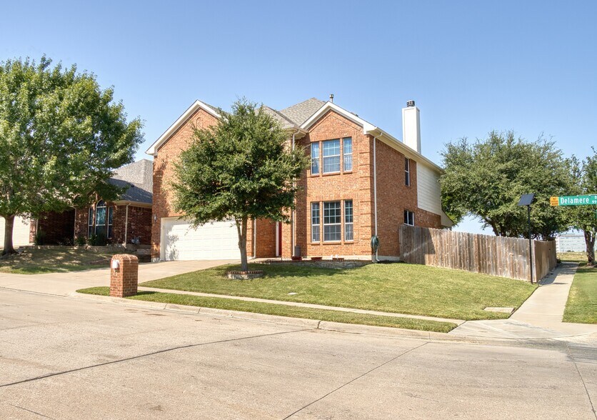 Building Photo - 9961 Delamere Dr