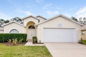 Building Photo - 30035 Morningmist Dr