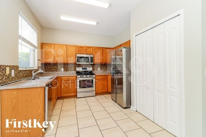 Building Photo - 1818 Arturus Ln