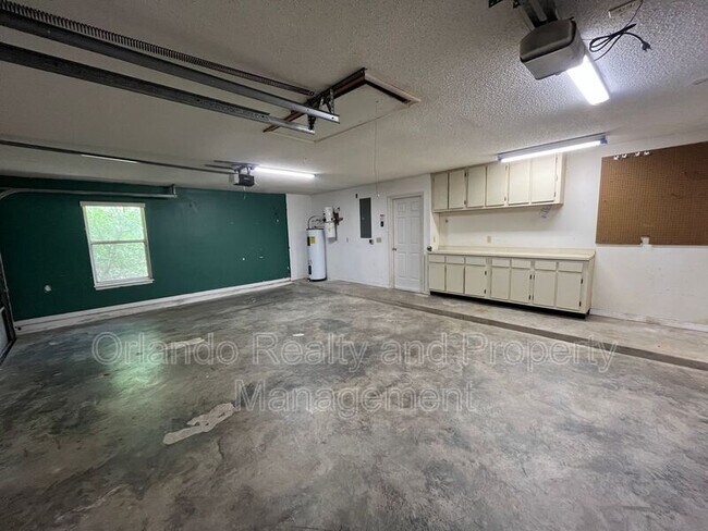 Building Photo - 3801 Donna Lynn Ln
