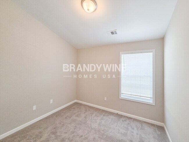 Building Photo - 8590 Webb Rd