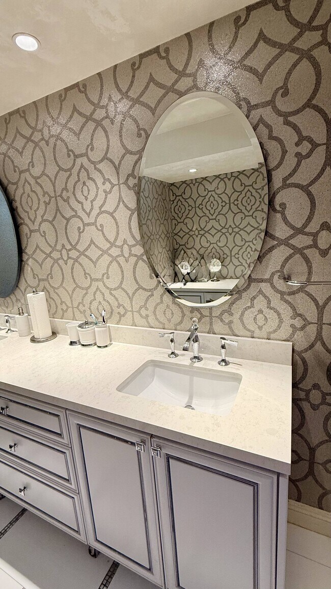 Building Photo - 222 Monterey Rd