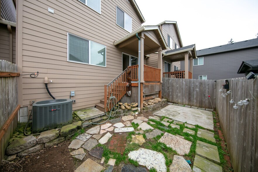 back yard - 1295 Windsong Dr