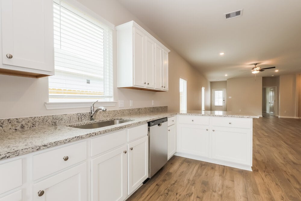 Building Photo - 15667 Plum Brk Dr