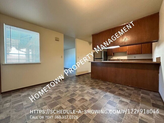Building Photo - 4928 Mt Tahoma Dr SE