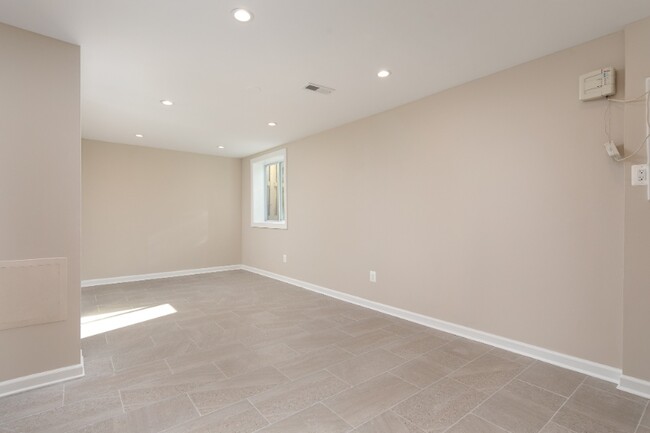 Building Photo - 2924 Piney Grove Ct