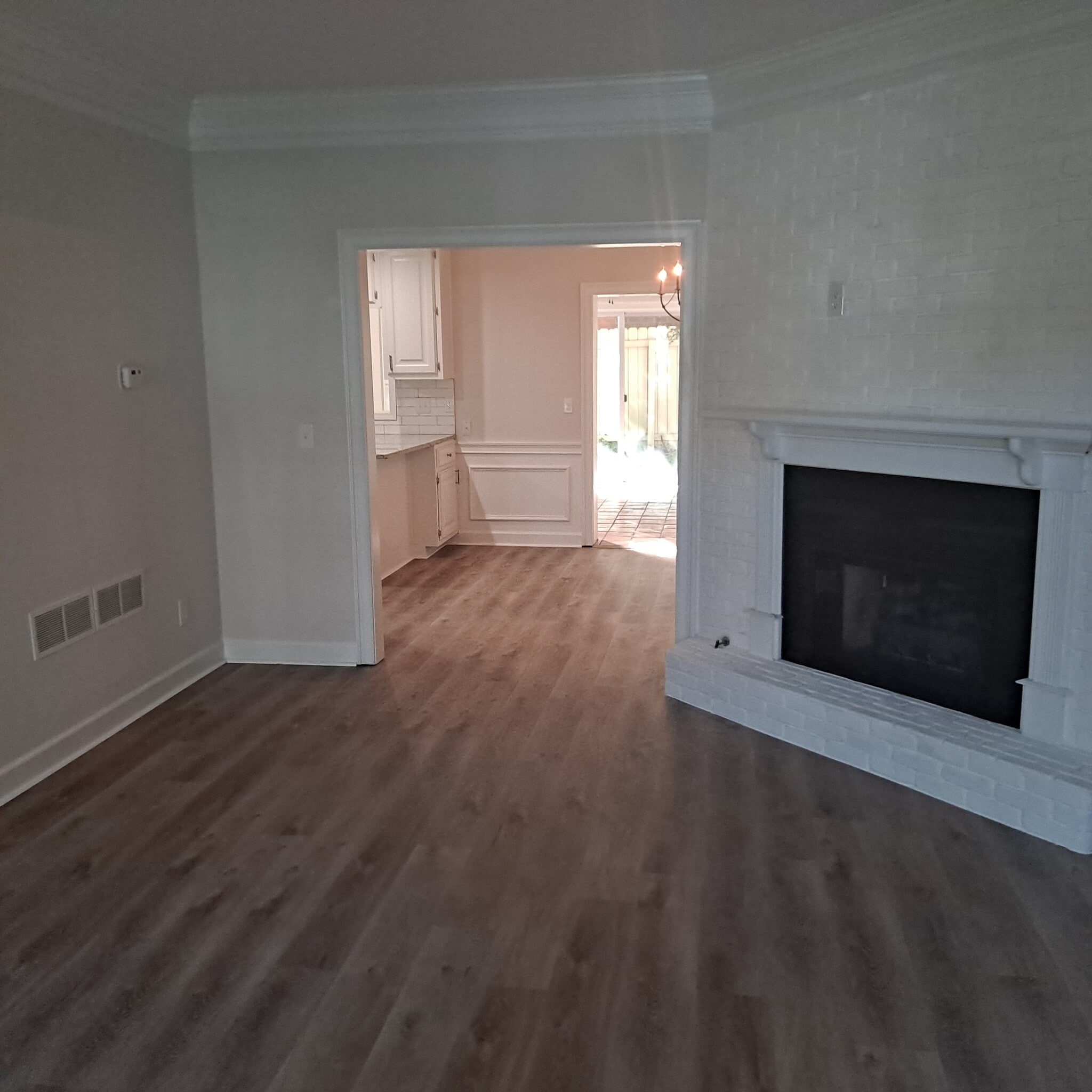 Building Photo - 7404 Saint Charles Sq