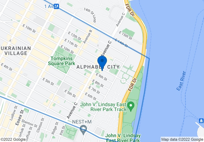 Building Photo - 414 E 10th St