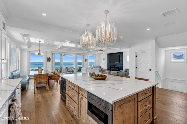 Building Photo - 3574 Ocean Terrace