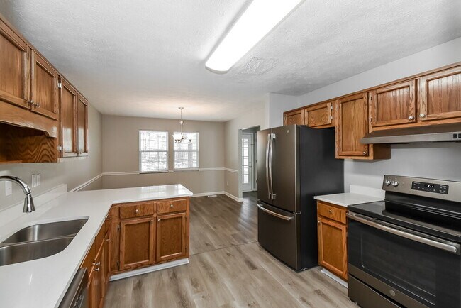 Building Photo - 5897 Brookside Dr SE