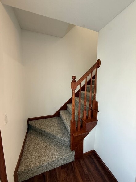 Building Photo - 611 River Rock Pass