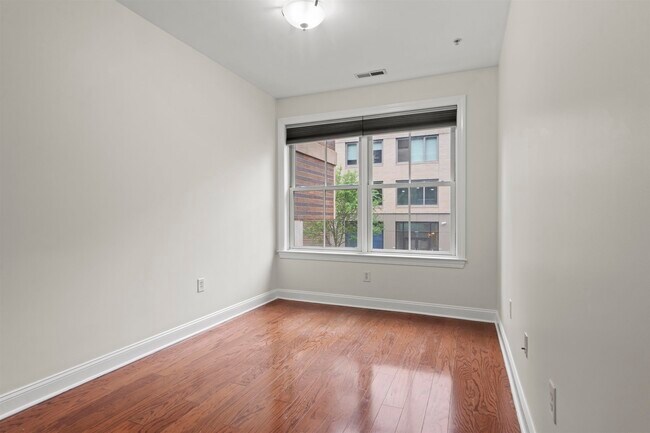 Building Photo - 20 Ave at Port Imperial
