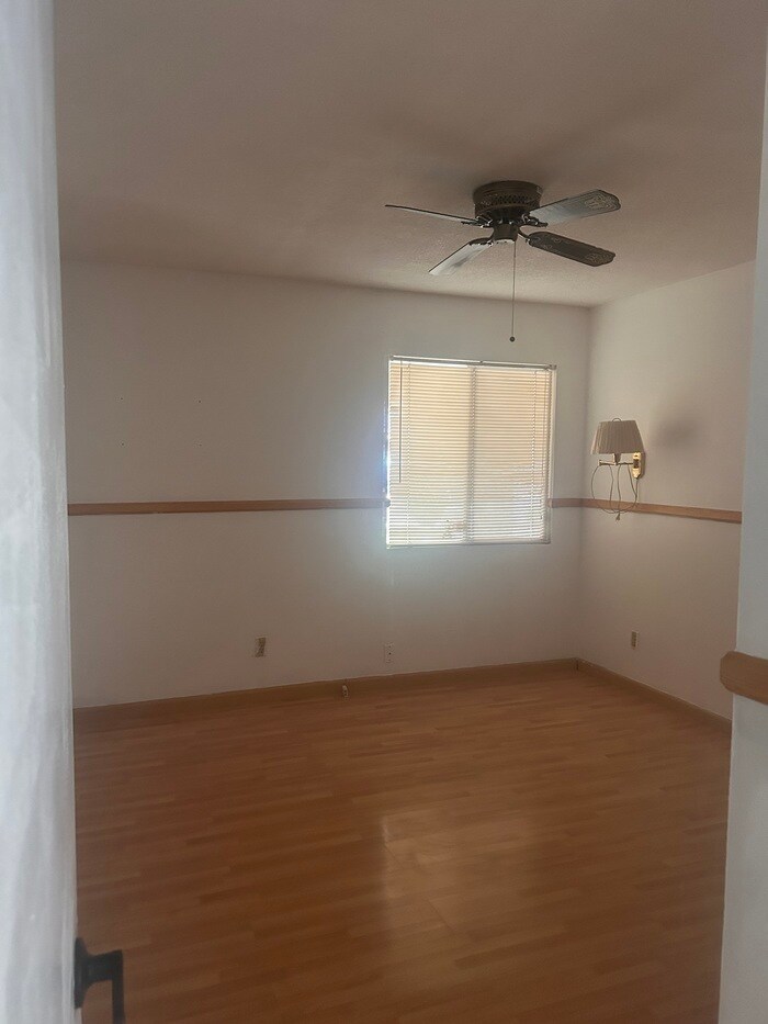 Building Photo - 2407 W Le Marche Ave