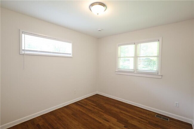 Building Photo - 2994 Judylyn Dr