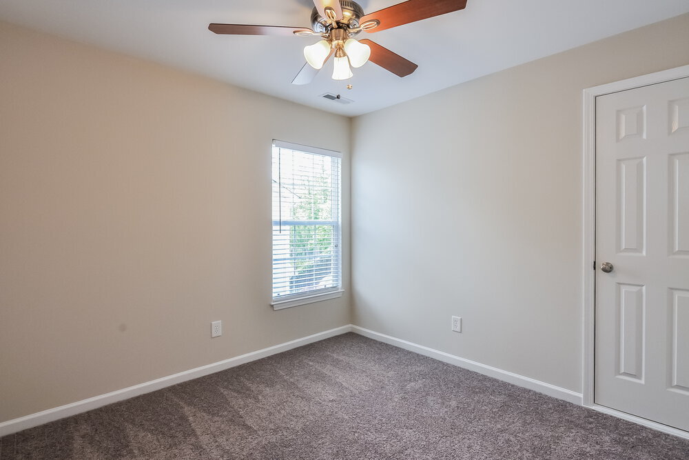 Building Photo - 802 Shefford Town Dr