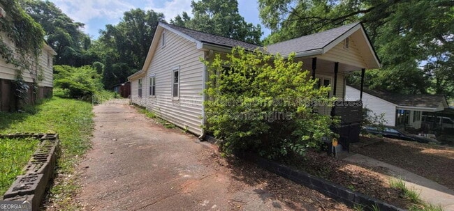 Building Photo - 363 N 16th St