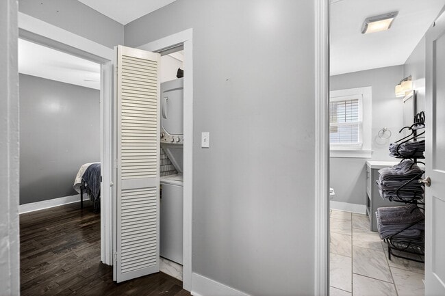 Building Photo - Historic Home