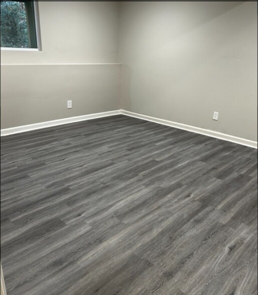 Building Photo - 553 Waterboy Rd