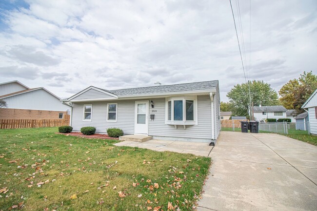 Primary Photo - UPDATED 3BR HOME CLOSE TO JEFFERSON SCHOOL